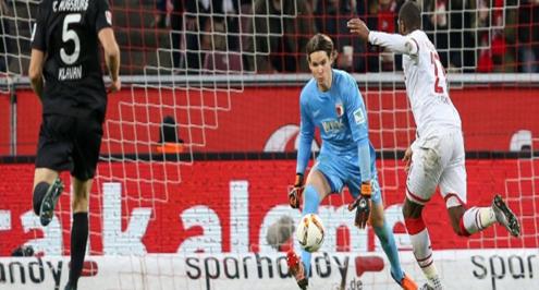 حارس أوجسبورج يوافق على تحمل قيمة الأضرار التي ألحقها بملعب كولون 